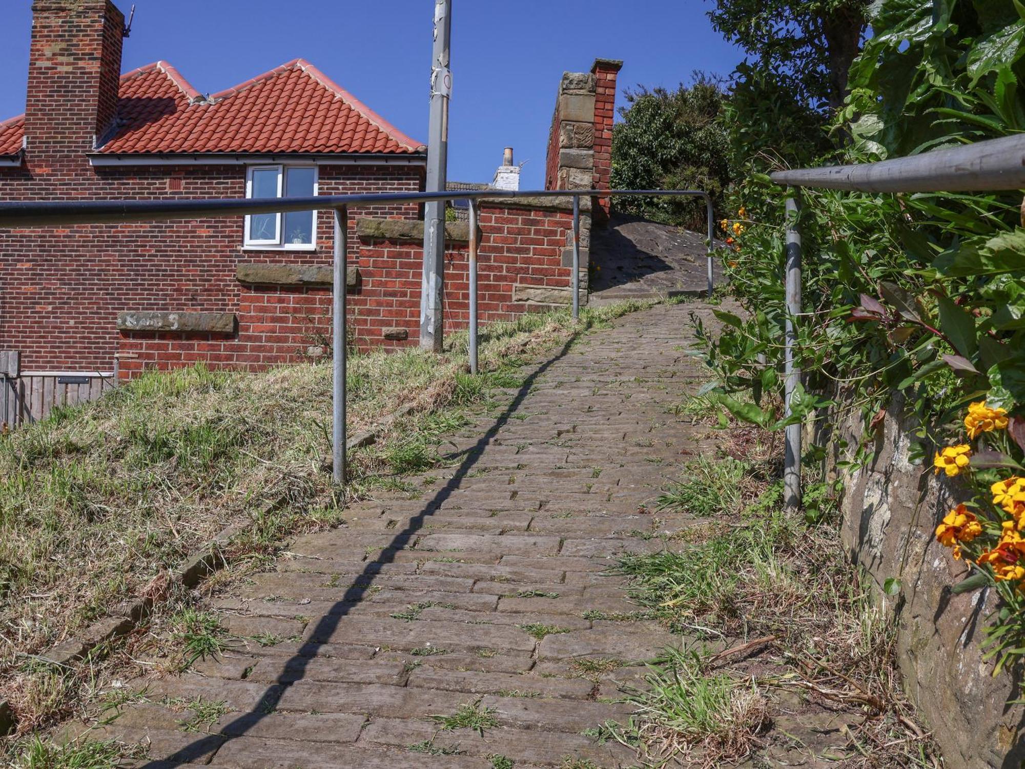 Wobble Pops Villa Whitby Exterior photo